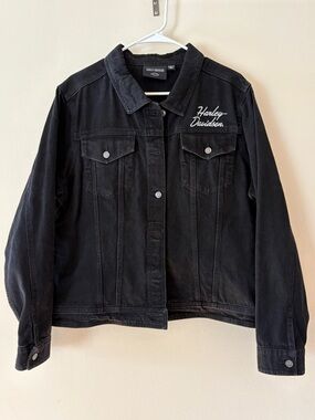 Harley-Davidson Black Denim Trucker Jacket with White Script